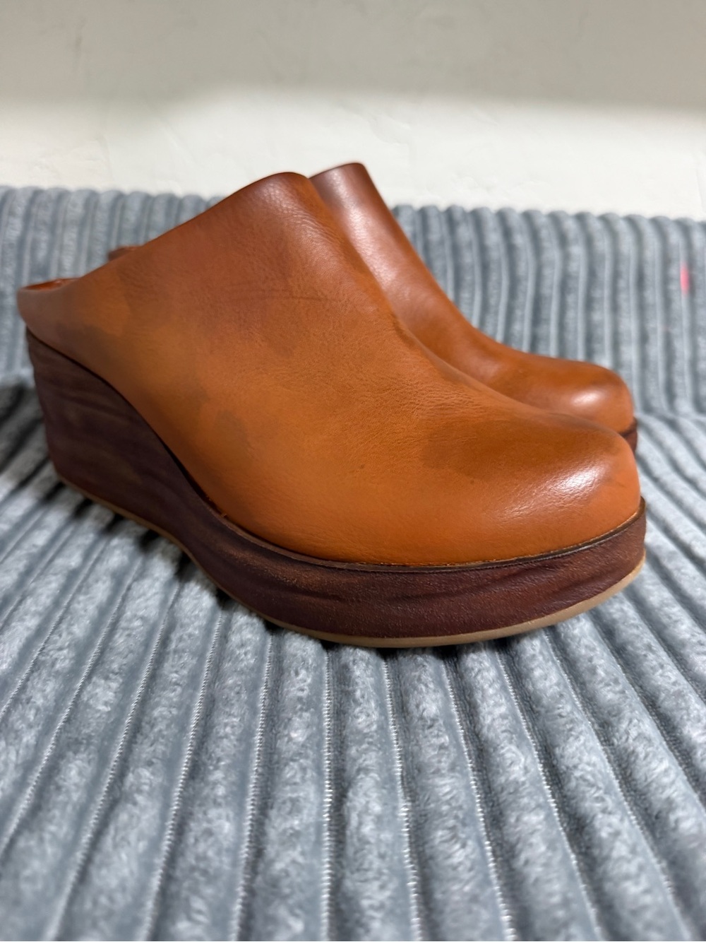 Women's Tan Leather Platform Clog - Brand: Kork-Ease